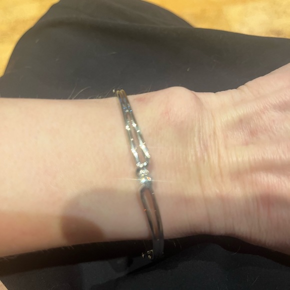 Diamond Bracelet - Picture 2 of 12
